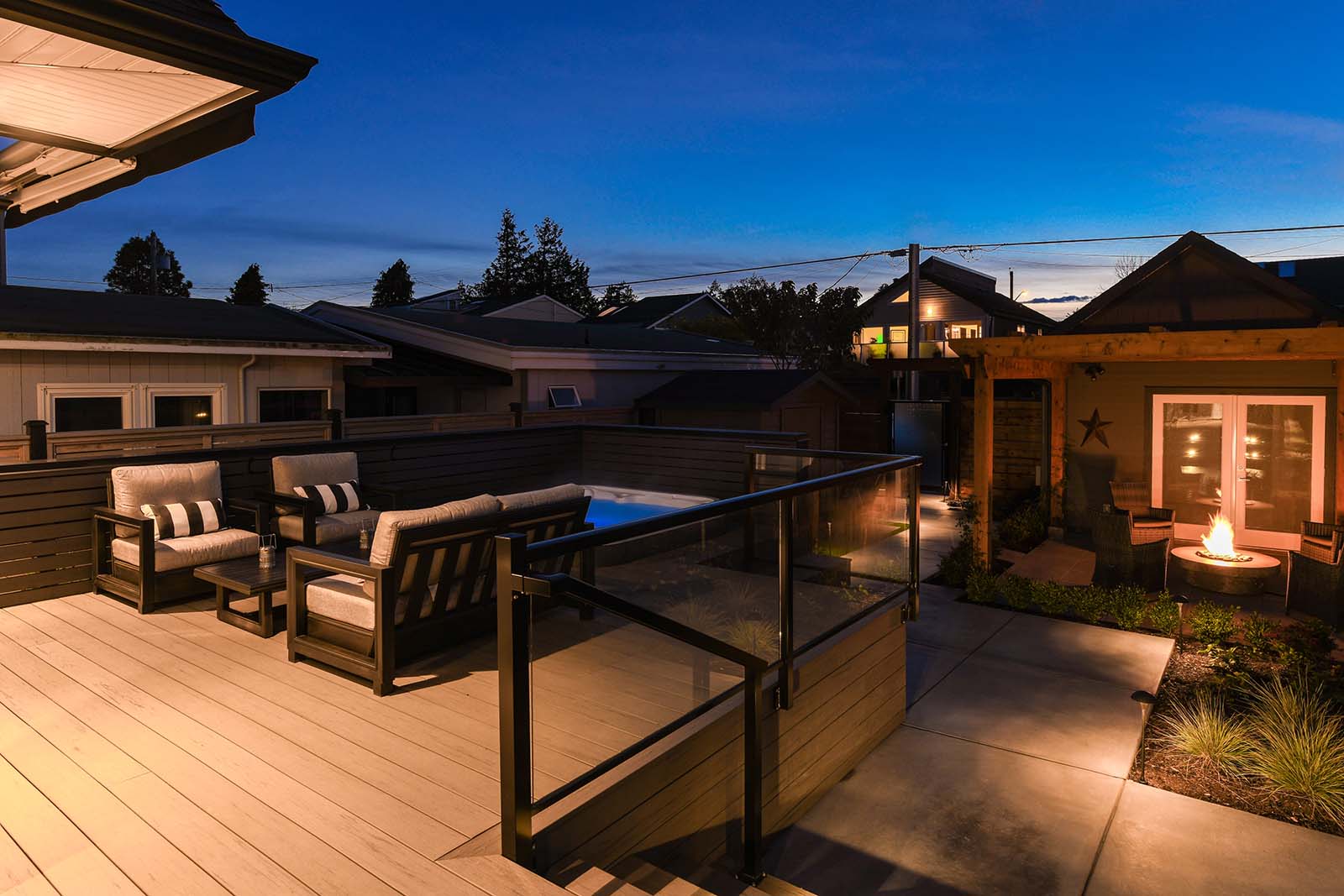 x LentelConstruction BeachfrontEntertainer TGB